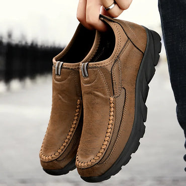 Men Loafers Casual Shoes Men Sneakers 2022 Fashion Comfortable Retro Soft Outdoor Male Walking Casual Footwear Men Shoes