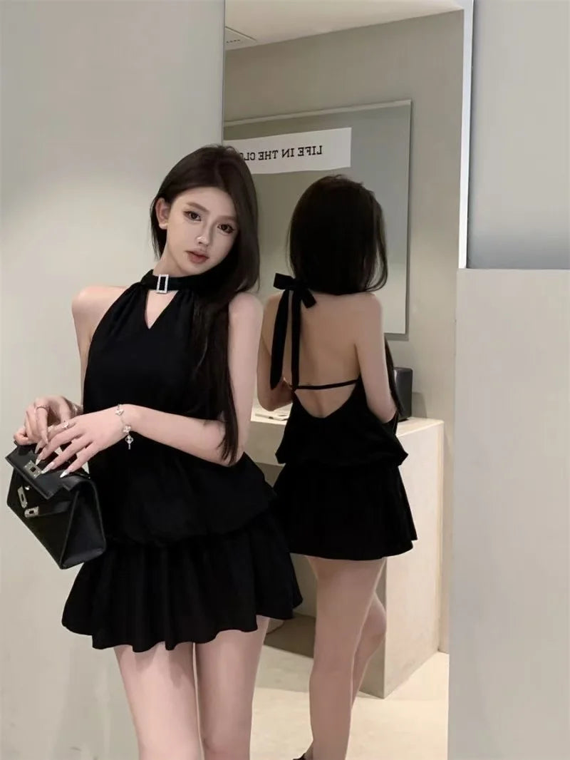Y2K's new solid-color halter-neck backless dress is a sexy, elegant and slimming short skirt for women in summer