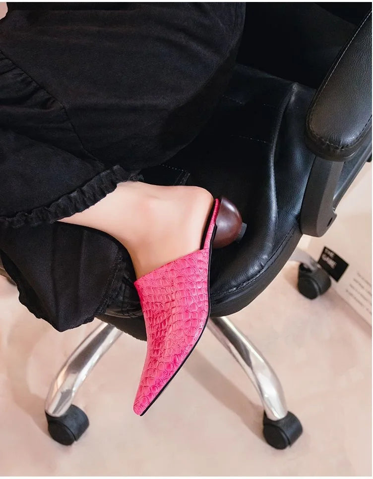Sandals New European American Lady Slides Sexy Pointed Toe Ball Heel Slippers All Matched Women Summer Shoes Female Mules Shoe