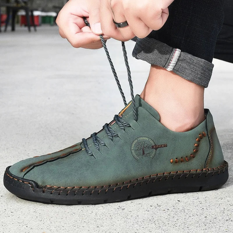 Mens Casual Shoes Sneakers Men Leather Handmade Shoes Comfortable High Quality Loafers for Men Fashion Walking ShoesPlus Size