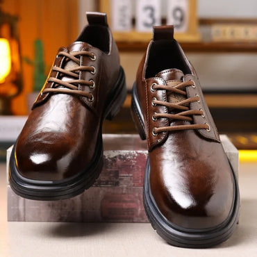 Retro Cow Leather Men's Dress Shoes New Designer Solid Color Platform Shoes Men Fashion Casual Soft-soled Wedding Shoes Male