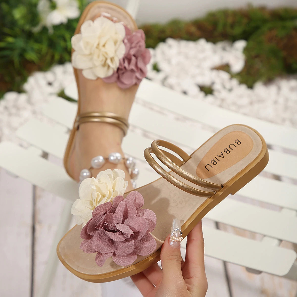 Women Sandals Trend Comfortable Lightweight Shoes for Women Outdoor Flat Non-slip Sandals Basic Home Fashion Slip on Slippers