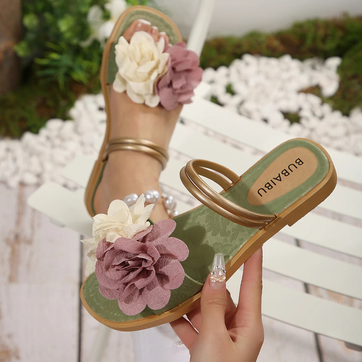 Women Sandals Trend Comfortable Lightweight Shoes for Women Outdoor Flat Non-slip Sandals Basic Home Fashion Slip on Slippers