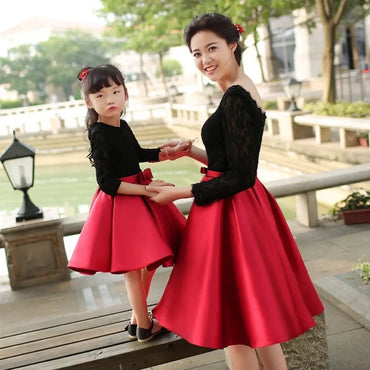 Elegant Mother Daughter Dress Patchwork Lace Mom Kid Matching Dresses Girls Princess Fist Communion Mom Kid Matching Dress