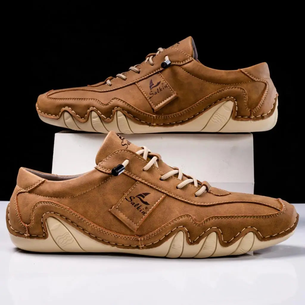New 2024 Fashion Handmade Leather Casual Men Shoes Design Fall Sneakers Man Loafers Breathable Soft Flat Shoes Driving Shoes