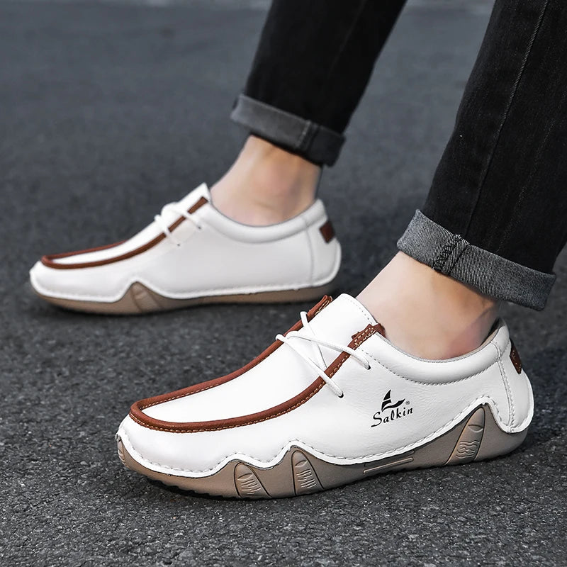 New 2024 Fashion Handmade Leather Casual Men Shoes Design Sneakers Man Loafers Breathable Low Top Flat Shoes Driving Plus Size
