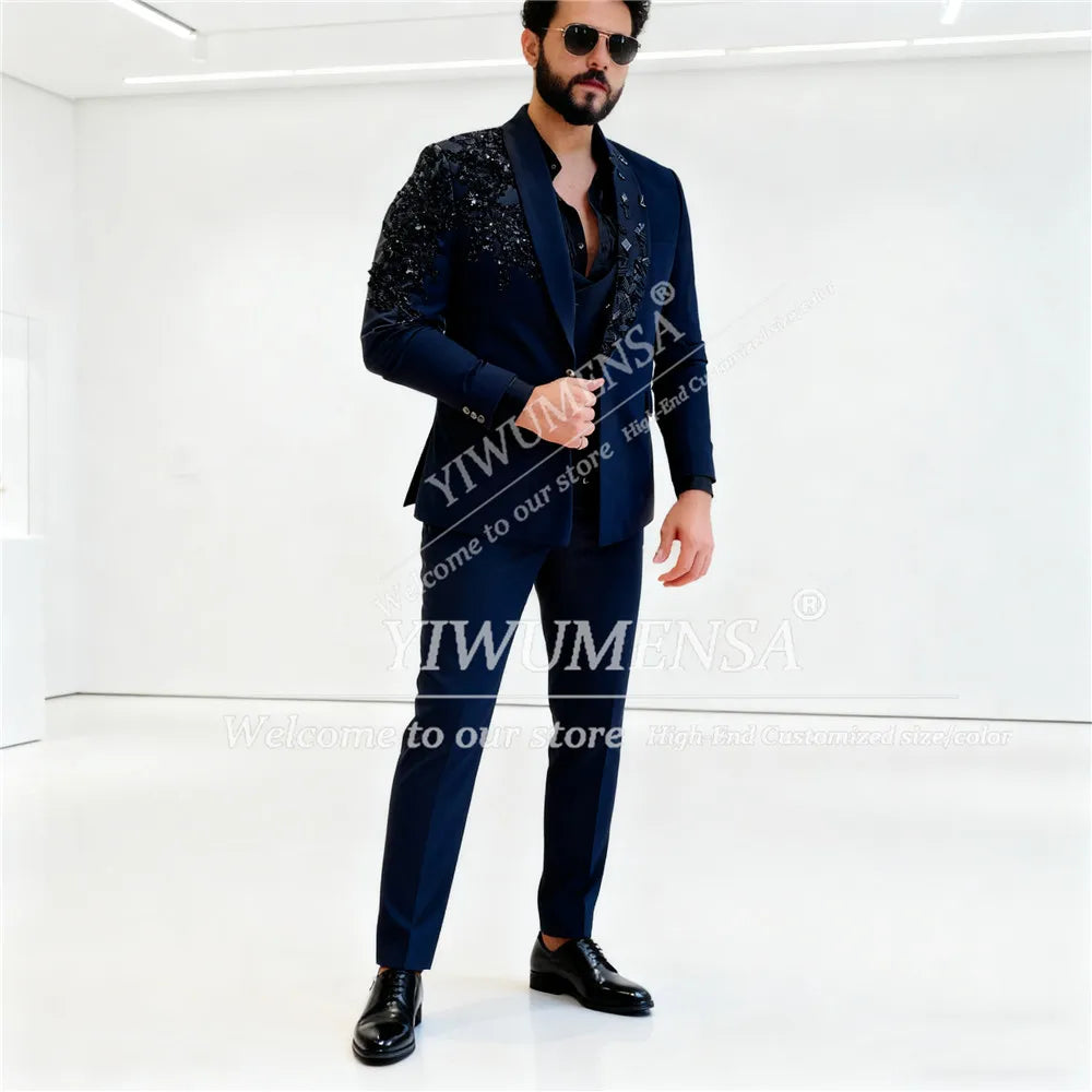 Luxury Crystals Beaded Suits Men 3 Pieces Sets Shawl Lapel Prom Blazers Customized Man Banquet Attire Groom Wedding Tuxedos 2026