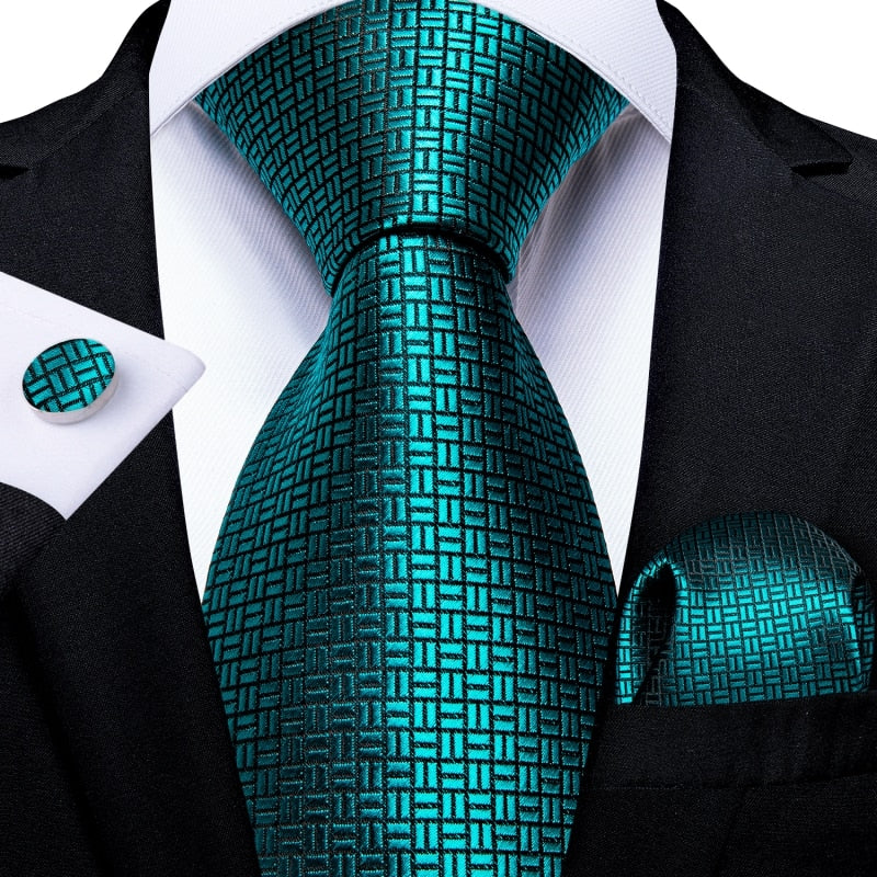 Men Tie Black Gold Paisley Quality Wedding Tie For Men Hanky Cufflink Silk Tie Set DiBanGu Novelty Design Business Party MJ-7313