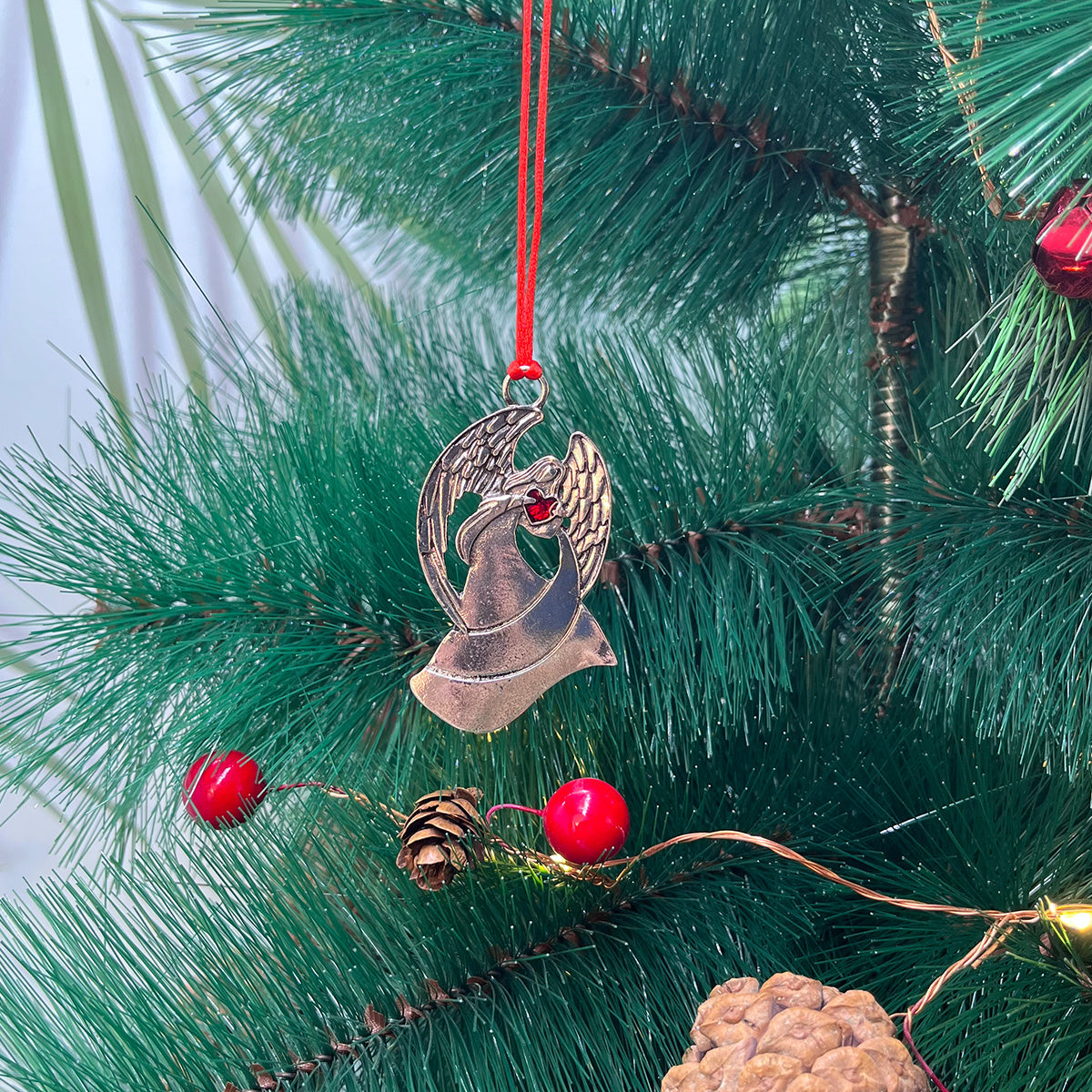 Add a Festive Touch to Your Home with This 1pc Christmas Tree Pendant!