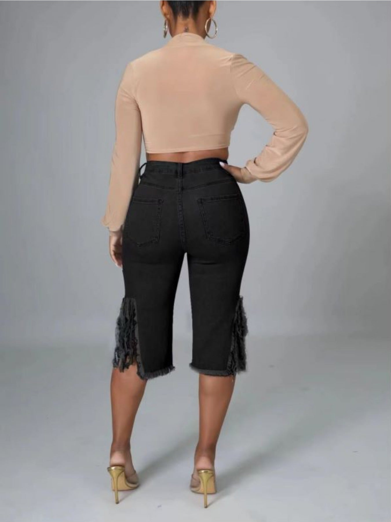 Trendy Women's Distressed Denim Shorts - Fringe Hem, Stylish, Comfortable for Casual Wear