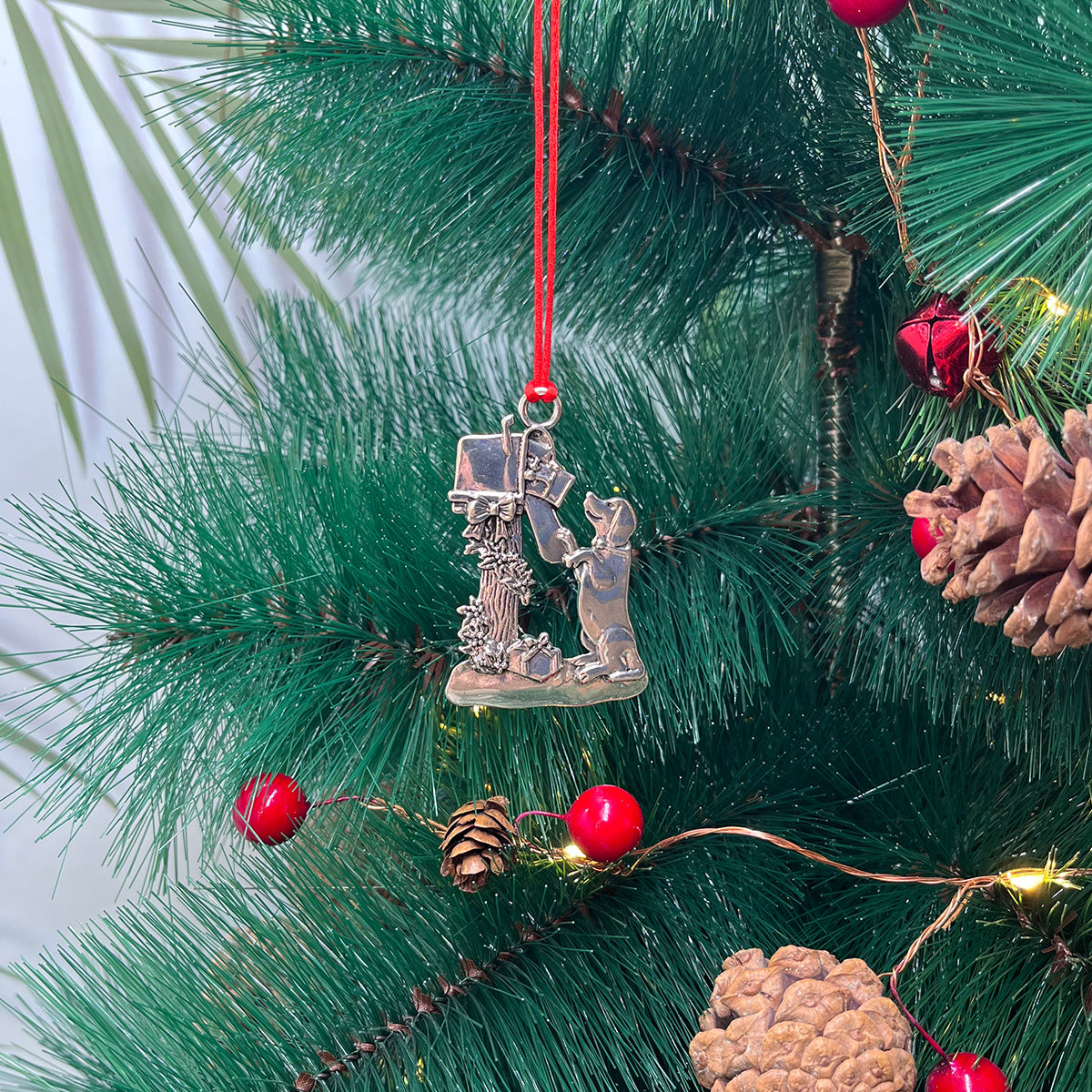 Add a Festive Touch to Your Home with This 1pc Christmas Tree Pendant!