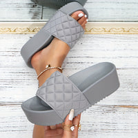 Plaid Pattern Platform Sandals for Women - Comfortable, Casual, Slip-On Summer Shoes with Arch Support and Cushioned Insoles for Beach, Koningsdag/Kings Day, and Outdoor Activities - Easy to Wear and Walk