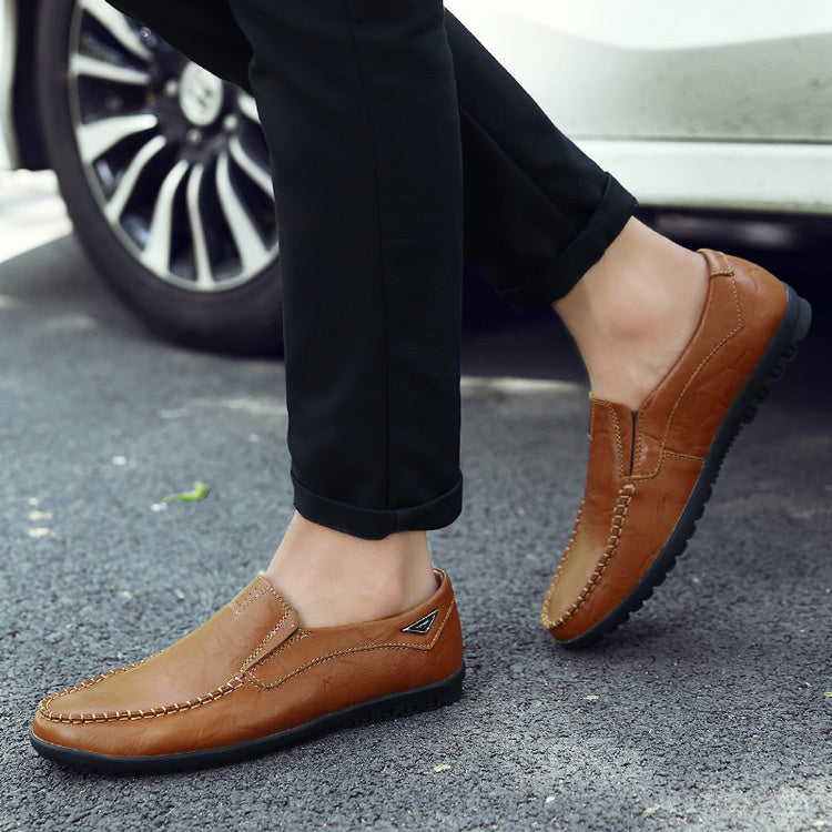 [Comfortable Loafers] CLOHOO Men's Genuine Faux Leather Slip-On Loafers | Non-Slip Comfortable Casual Shoes with Round Toe, Black, Rubber Sole, Faux Cover Lining - All Seasons Durable Footwear, Sleek Loafer Design