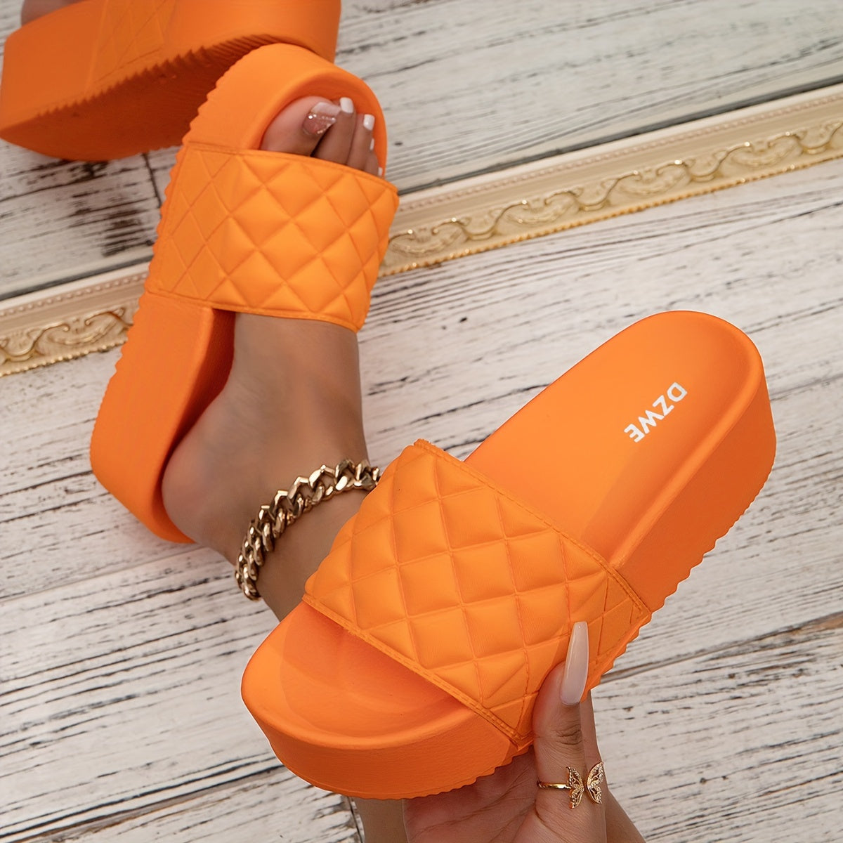 Plaid Pattern Platform Sandals for Women - Comfortable, Casual, Slip-On Summer Shoes with Arch Support and Cushioned Insoles for Beach, Koningsdag/Kings Day, and Outdoor Activities - Easy to Wear and Walk