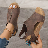 Womens Fashionable Retro Wedge Sandals - Stylish Peep Toe, Adjustable Buckle & Slingback - Comfortable Platform for Casual Summer Outings