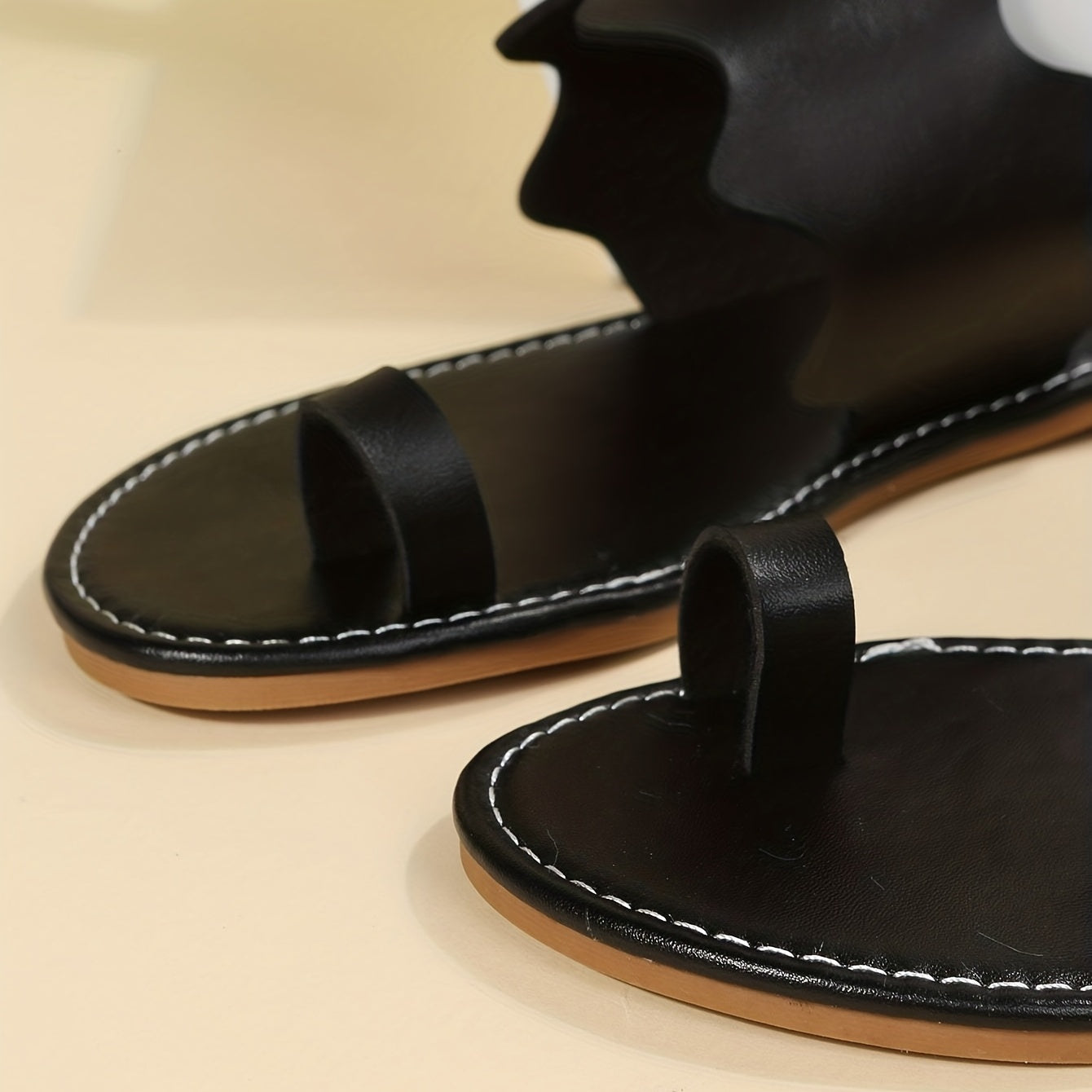 Women's Flat Slide Sandals, Black Open Toe Non Slip Toe Loop Shoes, Casual Outdoor Beach Slides