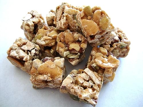 KIRKLAND SIGNATURE Cashew Clusters, 32 Ounce