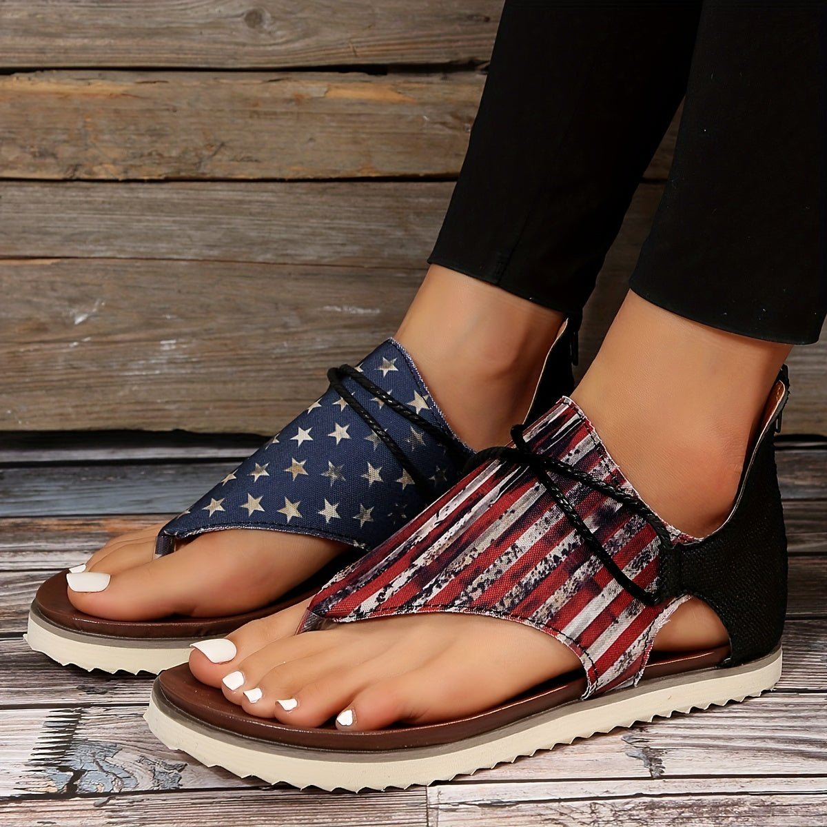 [Vintage Gladiator Sandals] Vintage Style Gladiator Sandals - Striped Independence Day Flat Heel with Zip Closure, Split Toe Design, EVA Sole, Faux Cover Insole & Lining