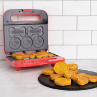 Uncanny Brands Peanuts Snoopy Dog Treat Maker - Pet Appliance