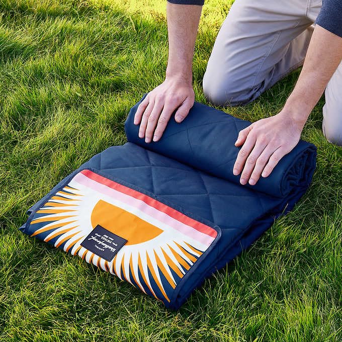 Weatherproof Vintage Outdoor Blanket (60in x 72in) - Portable Picnic Blankets Waterproof Foldable & Beach Blanket Waterproof Sandproof with Carry Strap, Camping Blanket - Foldable Waterproof (Sun)