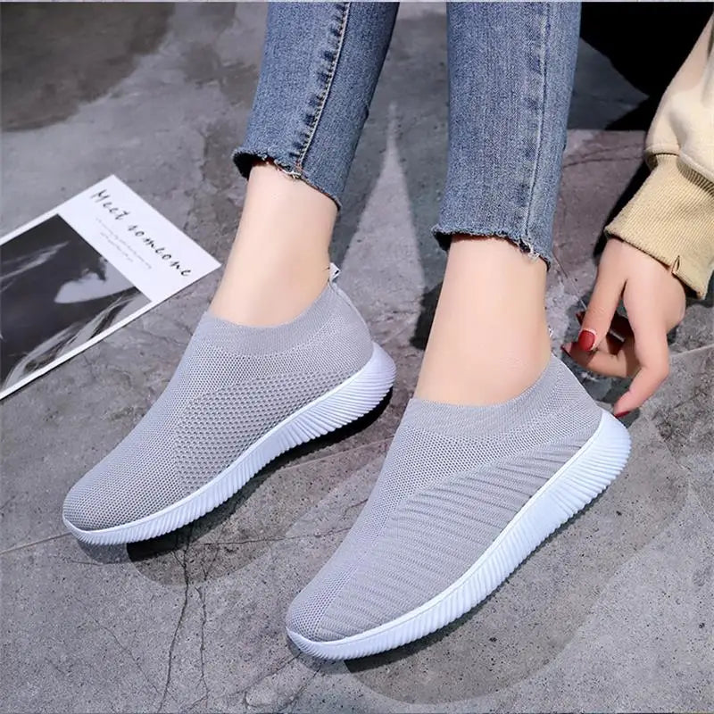 2022 Fashion Women's Shoes Sneakers Soft Plus Size Vulcanize Shoes Basic Slip On Flat Female Casual Shoes Woman Sneakers