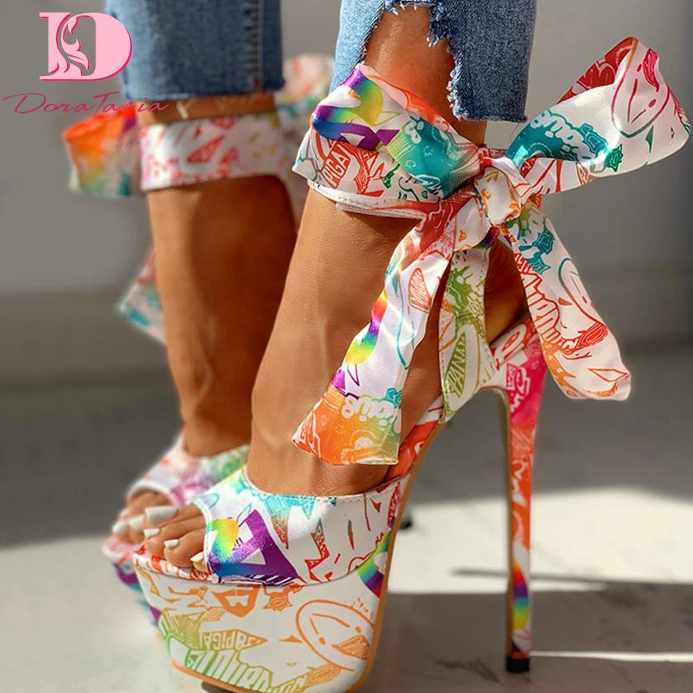 Doratasia 2022 Sexy Shoes Print Super Thin High Heels Shoes Sandals Women Summer Party Platform Ankle-wrap Woman Sandals Female