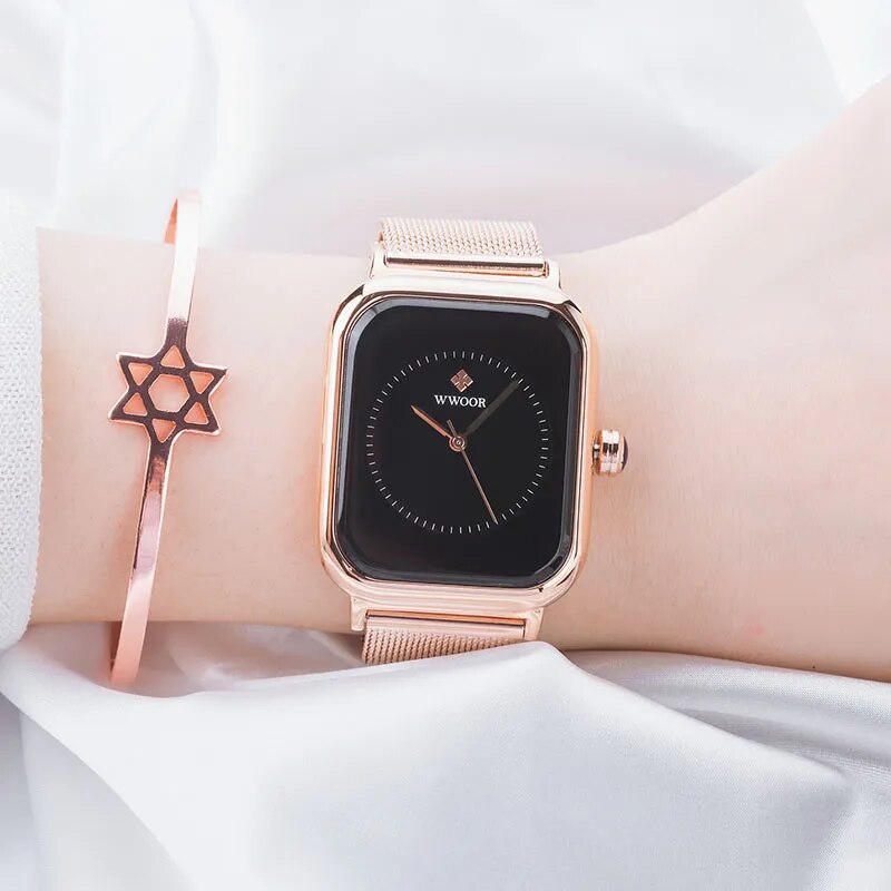 WWOOR 2023 New Design Women Watches Top Brand Luxury Rose Gold Rectangle Watch Ladies Black Exquisite Quartz Wristwatch For Gift