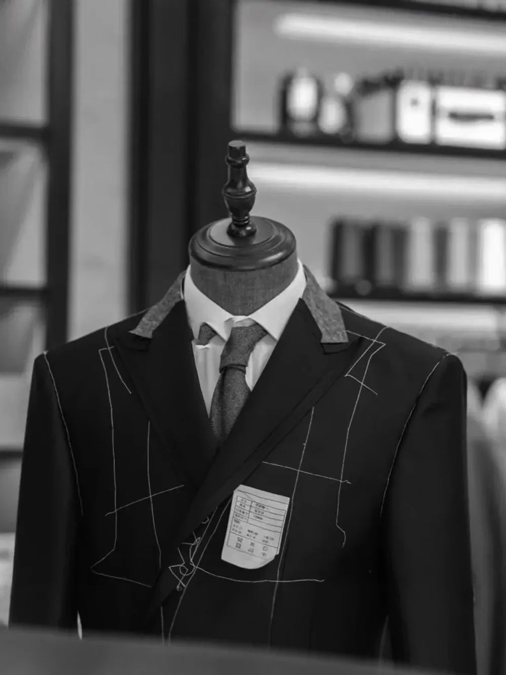 Wholesale Black and White Double Breasted Wedding Suits for Men Peaked Lapel Slim Fit Tuxedos 2 Pieces Fashion Casual Suits