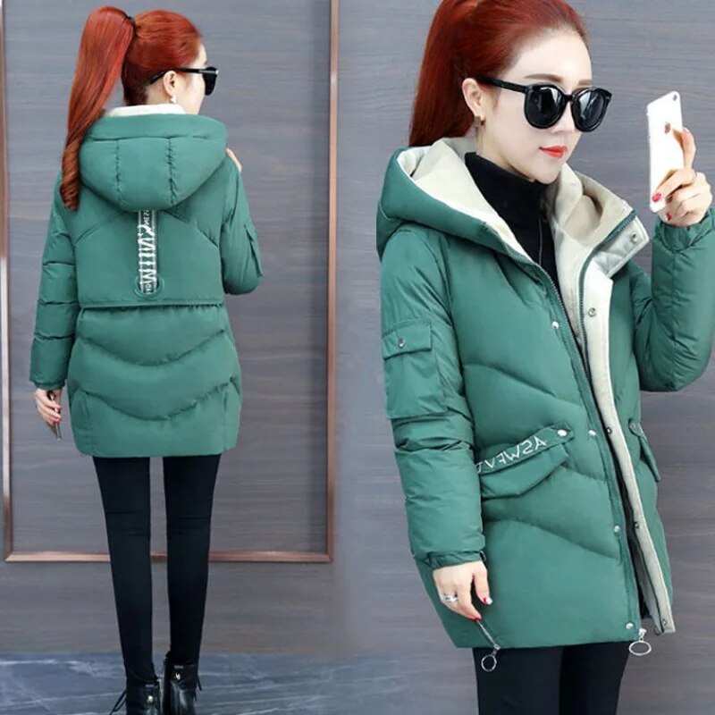 2022 New Winter Women Parkas Hooded Warm Thicken Coat Wadded Jacket Female Down Cotton-Padded Short Parka Gilrs jaqueta feminina