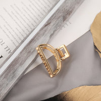 Elegant Gold Silver Hollow Geometric Metal Hair Claw For Women Long Thick Hair Holder Hair Claw Clip Fashion Hair Accessories