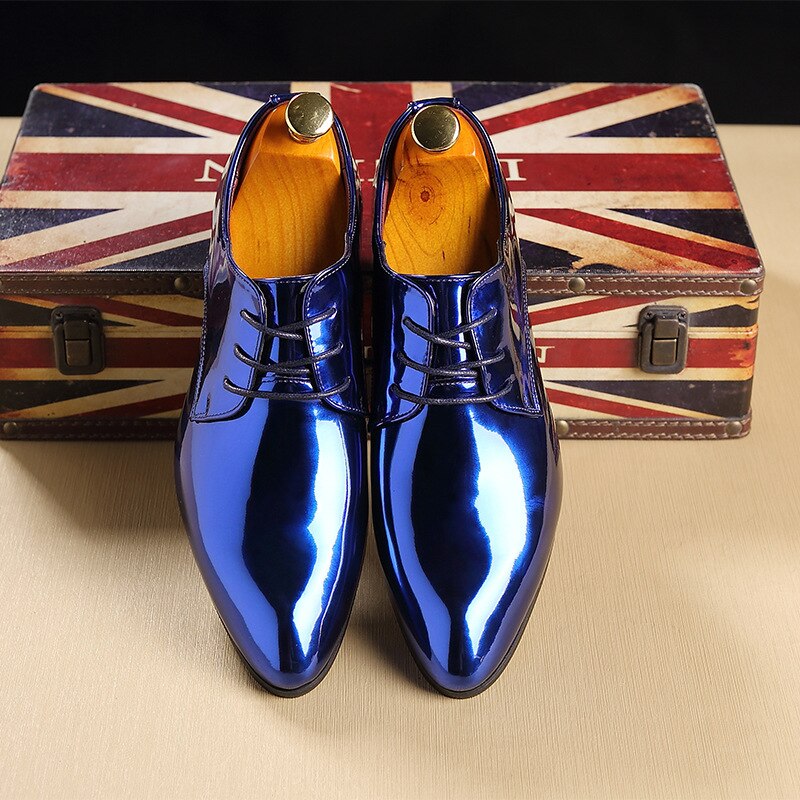 Patent Leather Men Wedding Shoes Gold Blue Red White Oxfords Shoes Designer Pointed Toe Dress Shoes Big Size 37-48