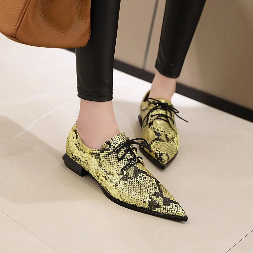 Lace-Up Brogue Woman Spring Autumn Flats PU Leather  Snake Print Women Shoes Pointed loafers Female Flat Oxford Shoe Mujer 42