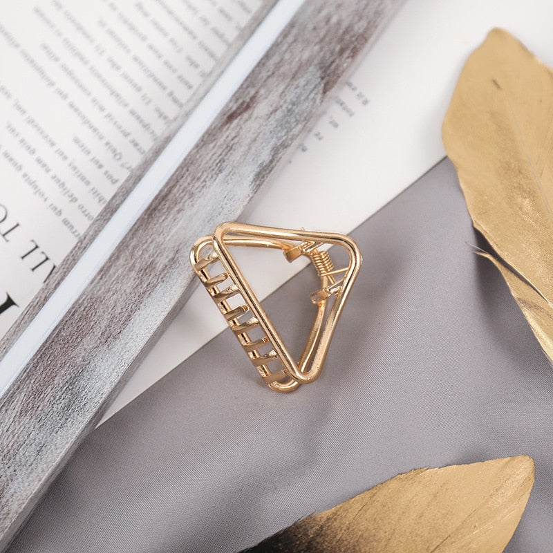 Elegant Gold Silver Hollow Geometric Metal Hair Claw For Women Long Thick Hair Holder Hair Claw Clip Fashion Hair Accessories