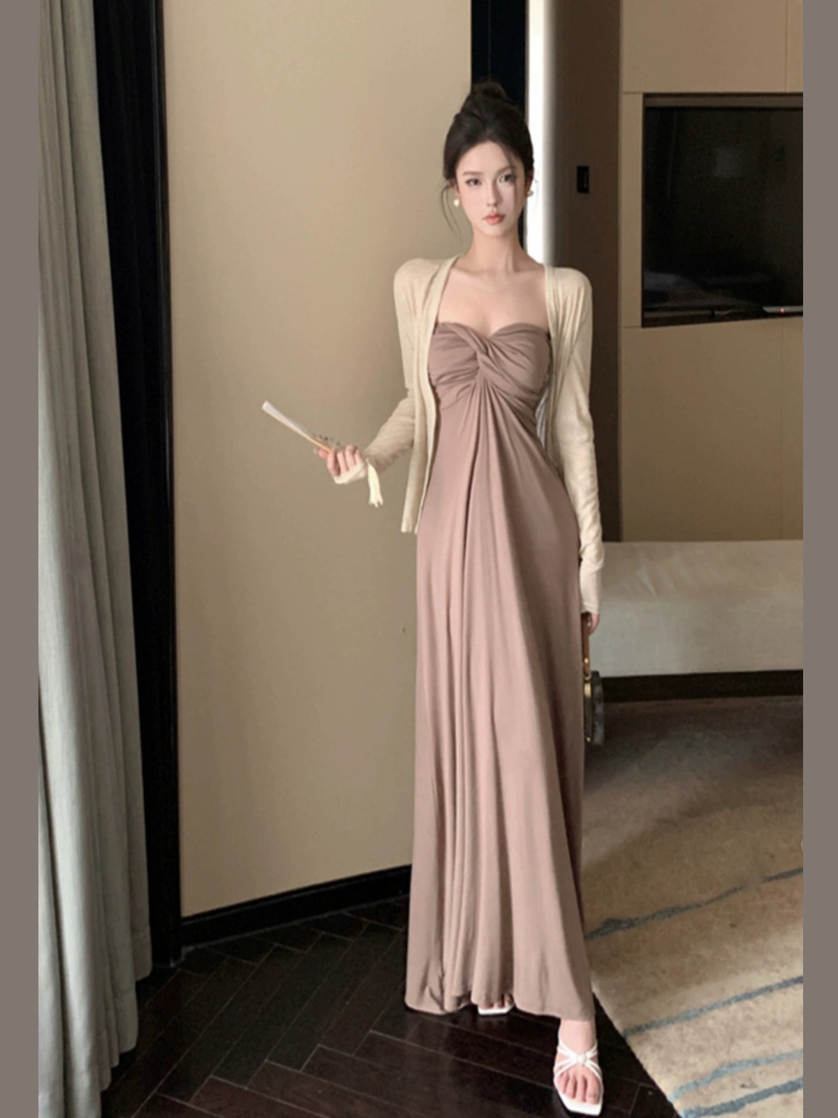 Maternity Spring Clothes Dress 2024 Loose Hot Mom Western Style Tube Top Long Dress Elegant Slim Looking Inverness Two-piece Set