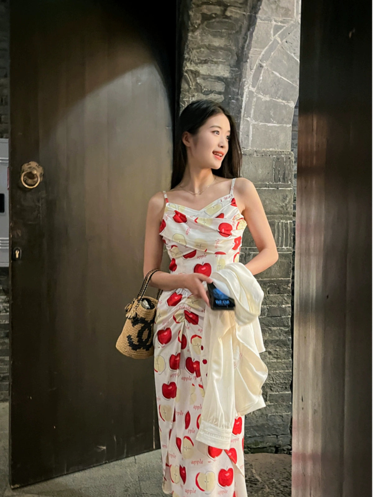 Gula Liangpin Original Slim Looking Waist Trimming Spaghetti Straps Dress