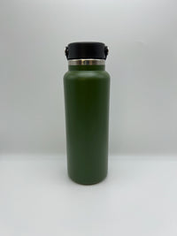 32-ounce stainless steel insulated office water cup, portable with a handle, vacuum-insulated, and leak-proof