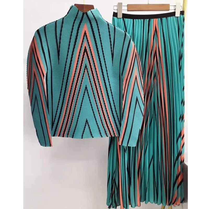 Miyake Pleated Suit Women's 2023 Spring Summer New Fashion Printing All-match Large Free Size Slim Top&Skirt 2 Pcs Set