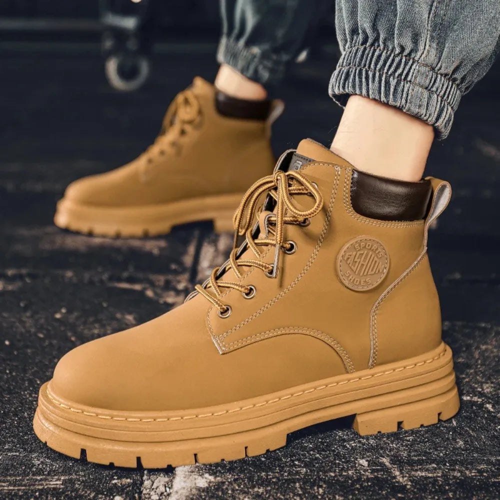 Men's high top boots four season outdoor work shoes anti slip and comfortable yellow boots fashion British casual leather boots