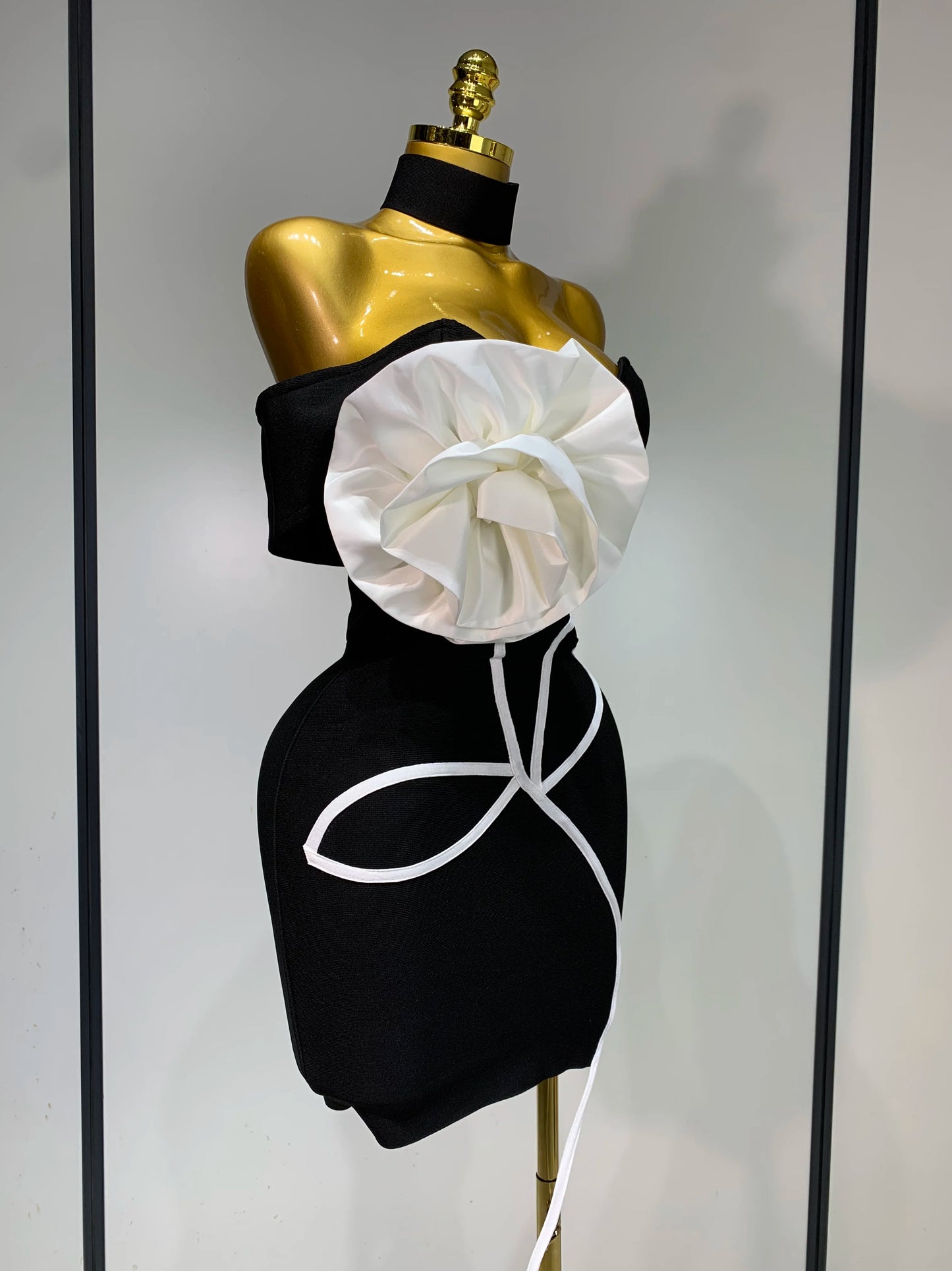 Women Sexy Off Shoulder White Flower Black Mini Bodycon Bandage Dress Luxury 2025 Celebrity Evening Club  Elegant Party Gowns