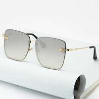 2023 New Fashion Lady Oversize Rimless Square Bee Sunglasses