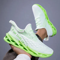 Lightweight Running Shoes Men Breathable Mesh Sneakers Non Slip Gym Training Shoes Walking Comfort Casual Footwear zapatillas