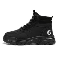 2025 autumn new breathable work boots for men, anti slip, wear-resistant, safety shoes, casual and comfortable sports shoes