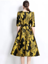 New Spring  French Temperament Elegant Jacquard Exquisite Dress Women's O-Neck Half Sleeve Slim Waist Dresses