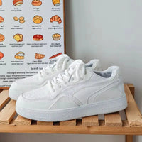 Fashionable and Luxurious New Men Sports Shoes Solid Color Round Toe Flat Spring Flat Bottom Thick Sole Comfortable Sports Shoes