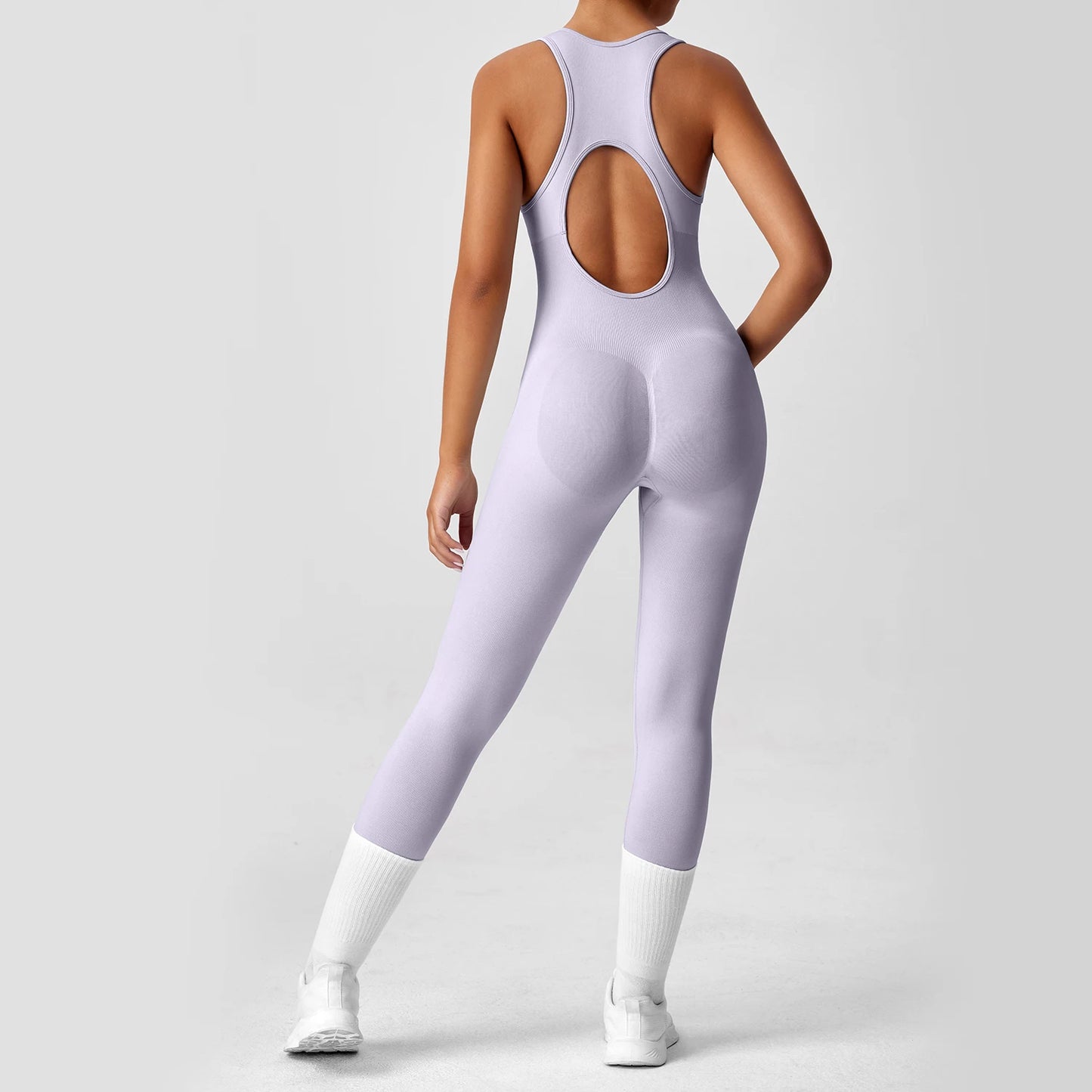 Seamless Peach Booty One-Piece Yoga Bodysuit - V-Back Tummy Control Gym Outfit for Women - Sexy Workout Jumpsuit Fitness Bodycon