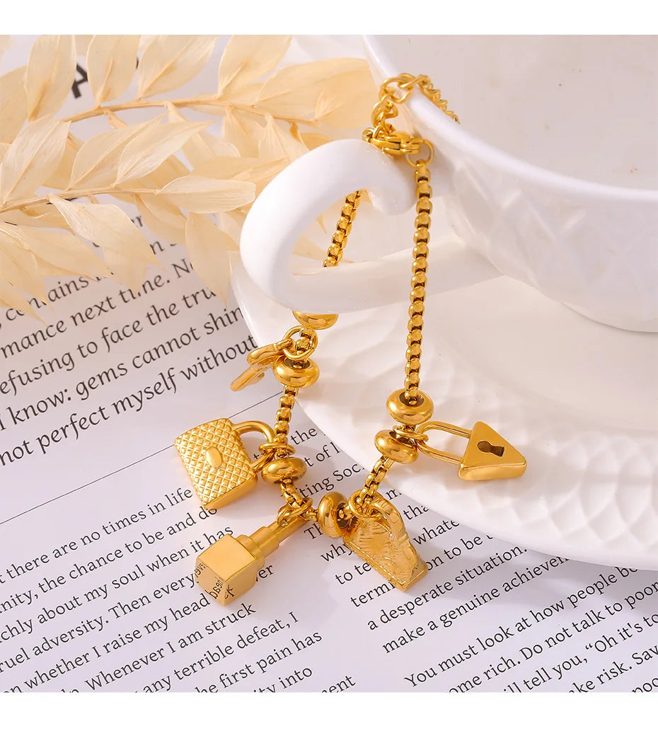 316L Stainless Steel Charm Bracelet For Women 18K Gold Plated Waterproof No Tarnish Women's Multiple Different Pendant Bracelets