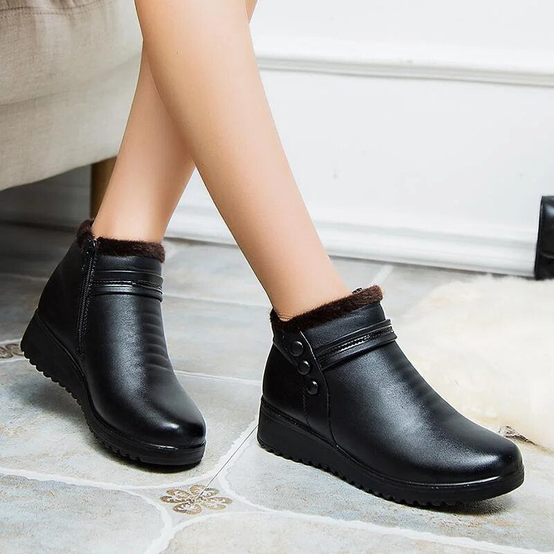 2022 New Fashion Winter Women Boots Outdoor Keep Warm Leather Ankle Boots Mom Autumn Plush Wedge Shoes Woman Plus Size Shoes