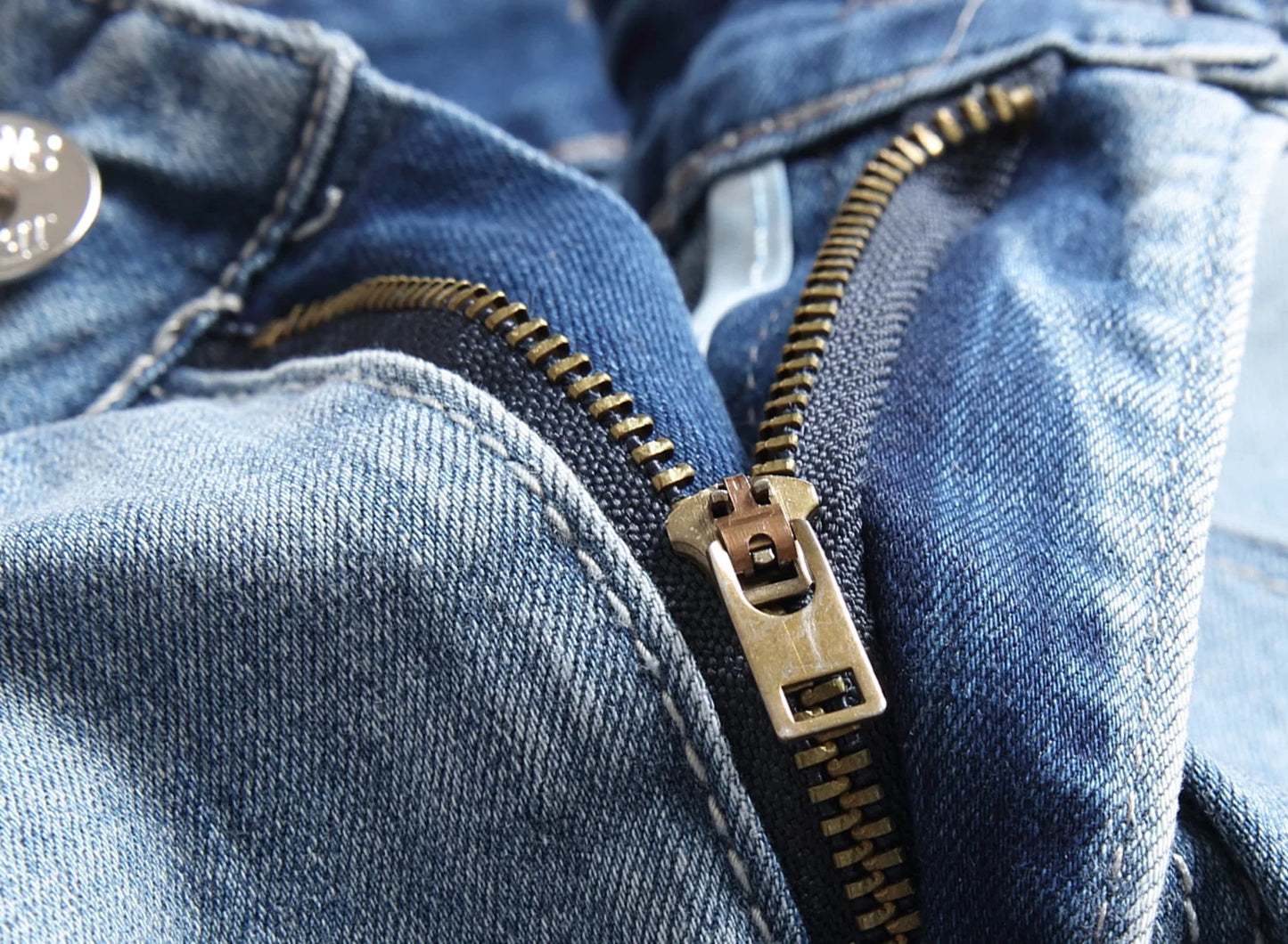 Punk Street Style Ripped Skinny Jeans Men Vintage Wash Solid Denim Trouser Mens Casual Slim Fit Pencil Denim Holes Pants 2024