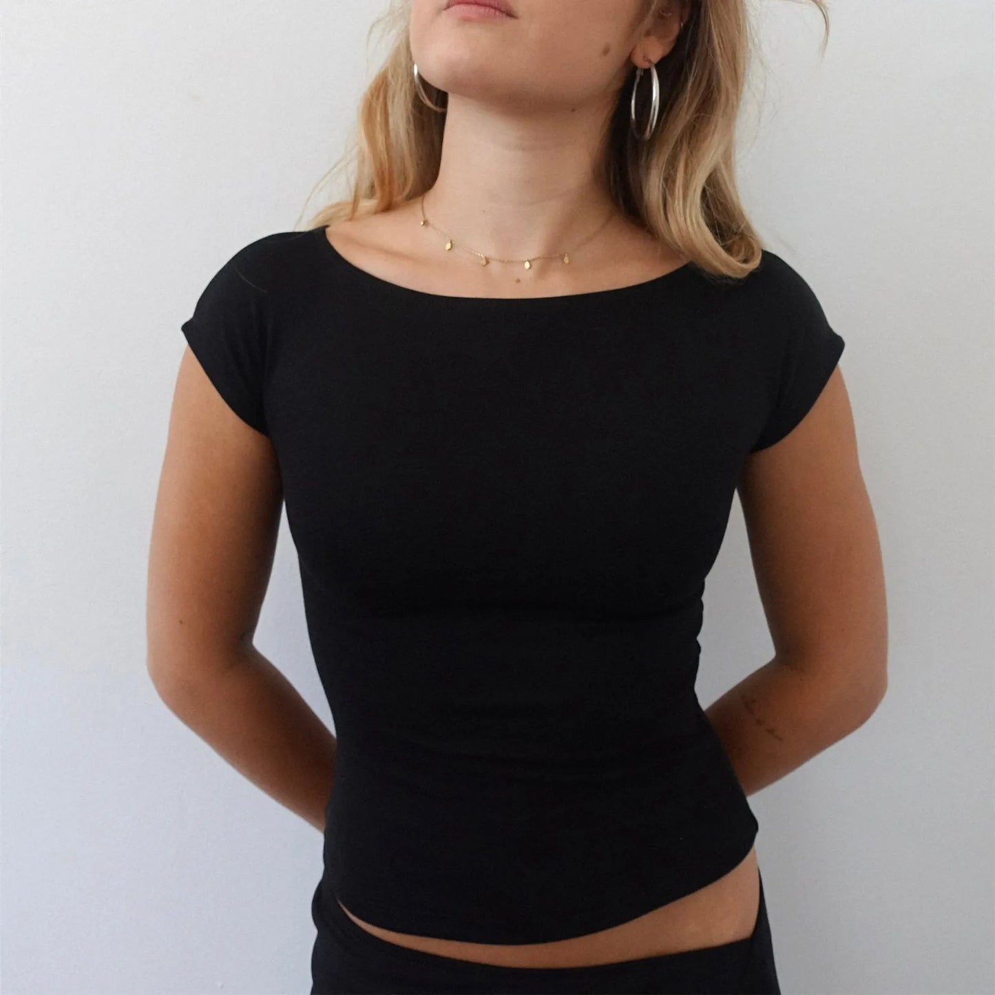 Fashion Front Cutout Tops for Women Bow Tie Up Tee Shirt Summer Short Sleeve Crewneck Backless Sexy Blouse Y2K Streetwear