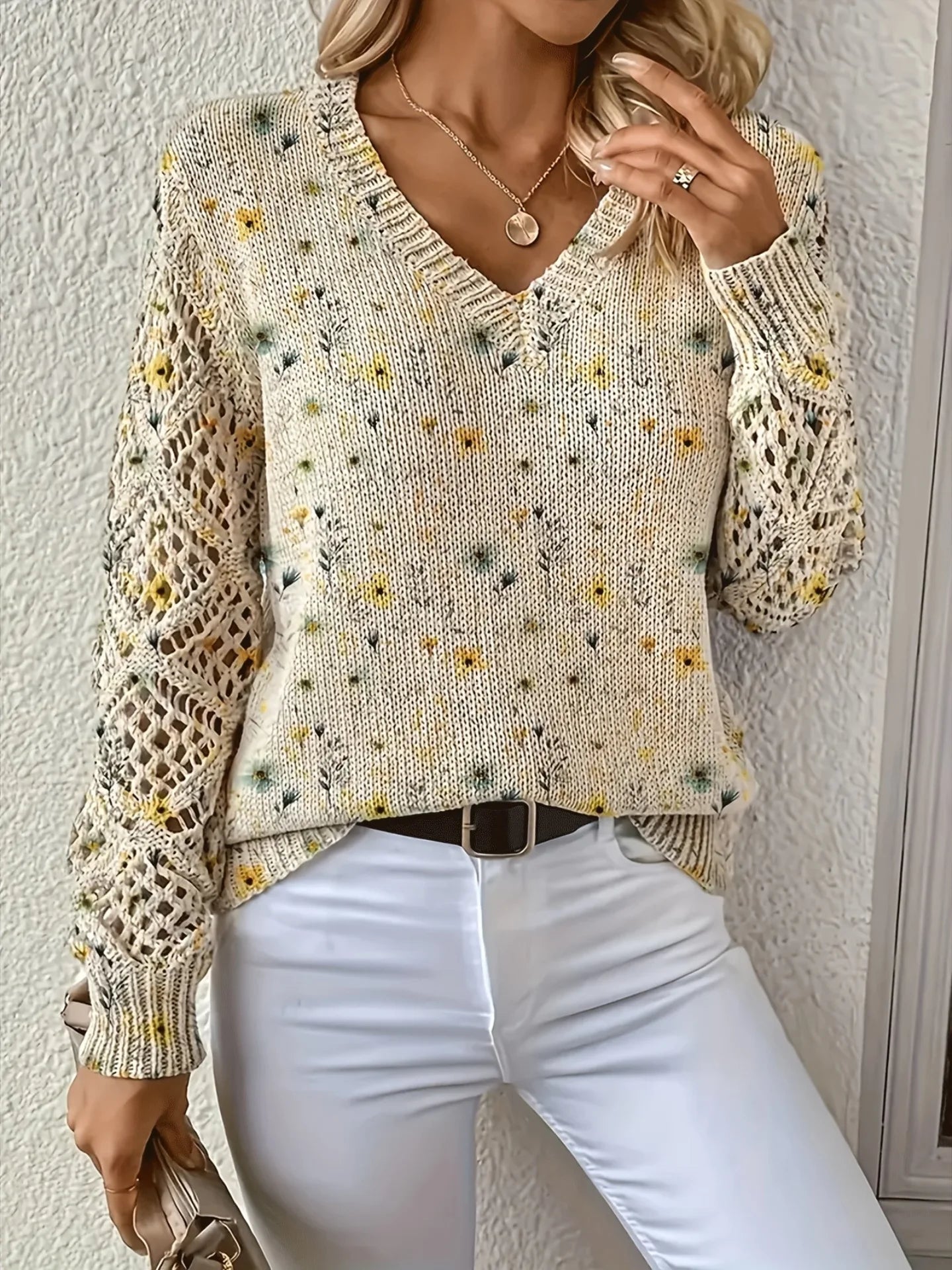 Elegant Bohemian Floral V-neck Long Sleeved Top Fashionable V-neck Pullover Hollow Printed Sweater Pullover 2025 Casual Knitwear